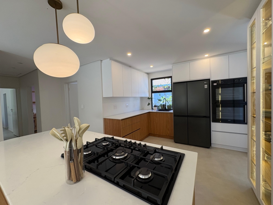 To Let 3 Bedroom Property for Rent in Protea Valley Western Cape